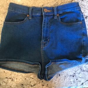 Barely worn High waisted shorts !